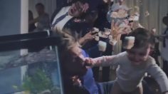 poster-21806-huggies-couches-movers-236x132