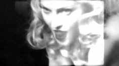 poster-22106-truth-or-dare-in-bed-with-madonna-236x132