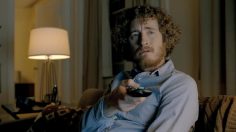 poster-22147-directv-don-t-sell-your-hair-to-a-wig-shop-236x132