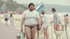 poster-22433-bouygues-telecom-nomade-les-dumas-en-vacances-236x132