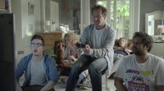 poster-22434-bouygues-telecom-sensation-les-dumas-jouent-aux-jeux-video-236x132