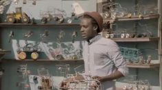 poster-22475-halls-wire-frame-car-236x132