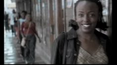 poster-2258-trust-preservatifs-le-parapluie-236x132