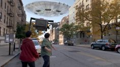 poster-22746-new-york-lottery-powerball-invasion-236x132