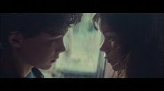 poster-22950-vodafone-vodafone-red-the-kiss-236x132