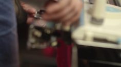 poster-23340-toyota-prius-rechargeable-yarnstorming-brixton-236x132