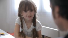 poster-23358-milka-le-dernier-carre-de-chocolat-236x132