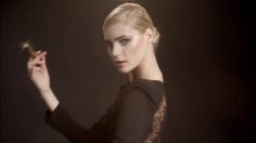 poster-23539-yves-saint-laurent-touche-eclat-light-battle-236x132