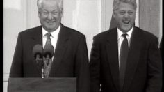 poster-2473-pages-jaunes-clintoneltsine-236x132