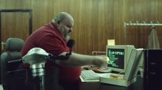 poster-24910-equalpayday-be-ridiculous-commercial-about-fat-people-236x132