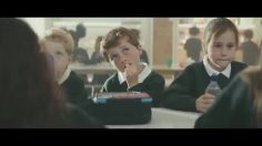 poster-25251-the-sun-big-holidays-for-small-change-236x132