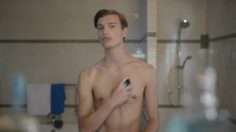 poster-25333-playboy-generation-body-spray-for-him-selfie-236x132