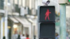 poster-25502-smart-dancing-traffic-light-236x132