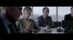 poster-25522-ouiz-une-femme-remet-10-hommes-a-leur-place-236x132