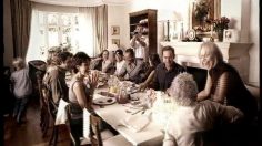 poster-2605-orange-family-repas-de-famille-236x132