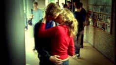 poster-2674-the-army-introduction-school-kissing-236x132