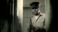 poster-3196-glad-prisoner-236x132