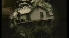 poster-3764-nike-scary-house-236x132