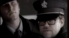 poster-403-dimanche-dimanche-ch-l-homme-qui-en-savait-trop-236x132