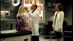 poster-4136-nestle-barrettes-le-chirurgien-esthetique-236x132