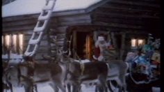 poster-4460-hamlet-pere-noel-et-ses-rennes-236x132