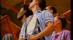 poster-4480-raider-comedie-musicale-236x132