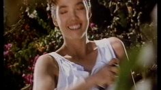 poster-4513-fun-deodorant-diablesse-236x132