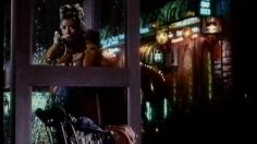 poster-4621-mairie-de-paris-18-heures-18-francs-le-pere-noel-est-une-ordure-236x132