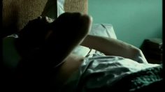 poster-4700-anti-sida-port-du-preservatif-le-reveil-236x132