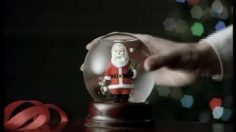 poster-4864-head-shoulders-snow-dandruff-236x132