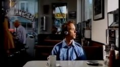 poster-512-sony-cd-walkman-waitress-236x132