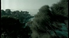 poster-539-bmw-5-series-difetti-nothing-is-perfect-236x132