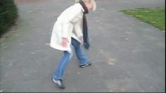 poster-5700-smart-fortwo-turning-circle-236x132