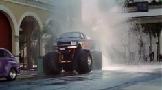 poster-5702-chevrolet-aveo-wacky-car-236x132