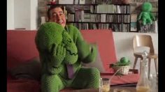 poster-5993-cetelem-l-homme-tricot-a-tout-compris-236x132