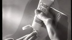 poster-6250-neutrogena-clear-pore-le-couple-236x132