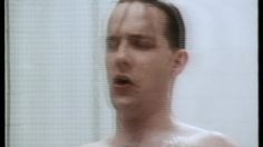 poster-6721-lee-jean-s-douche-236x132