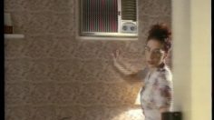 poster-6896-electrolux-air-conditionne-brad-pitt-236x132