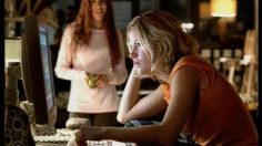 poster-707-pacific-bell-adsl-femmes-de-cro-magnon-236x132