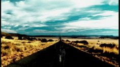 poster-7124-scholl-spray-anti-odeurs-just-smell-it-236x132