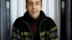 poster-7148-mcdonald-s-menu-best-of-les-duponds-236x132