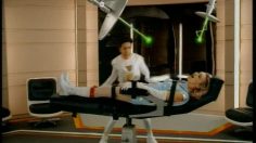 poster-7176-maaf-assurances-il-faut-sauver-barbarella-236x132