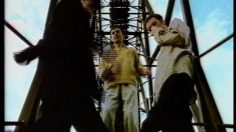 poster-7483-hakle-toilet-paper-bungee-236x132