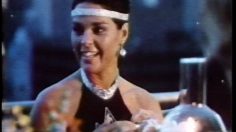 poster-7641-lux-ali-mcgraw-236x132