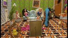 poster-7677-mtv-chaine-de-television-commande-par-telephone-236x132