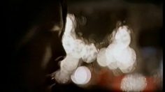 poster-8729-andre-chaussures-la-poursuite-236x132