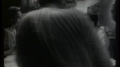 poster-8841-shrimp-seafood-bar-le-comeback-236x132