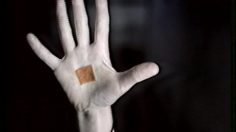 poster-8882-orange-les-mains-236x132