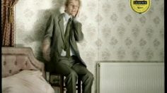 poster-8998-lajaunie-cachou-claques-236x132