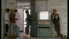 poster-9055-anti-tabac-smoking-s-out-236x132